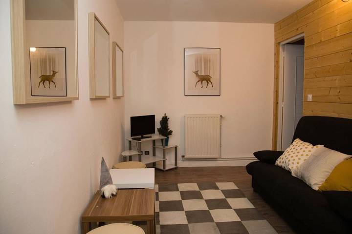 Gîte pour 4 personnes, avec vue et jardin à Saint-Léger-les-Mélèzes - 3