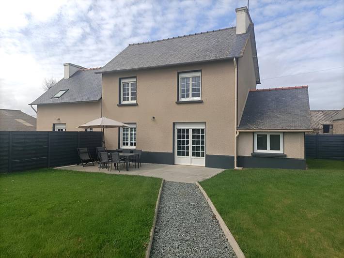 Location de vacances pour 6 personnes, avec Terrasse et Jardin à Plurien