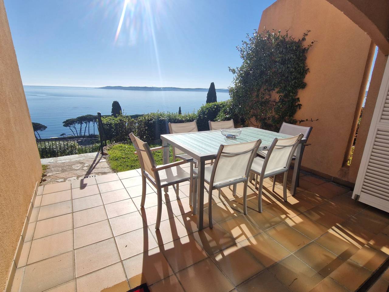 Entire apartment, 3-room apartment with Wifi and terrace in Sainte-Maxime in Sainte-Maxime, Draguignan region