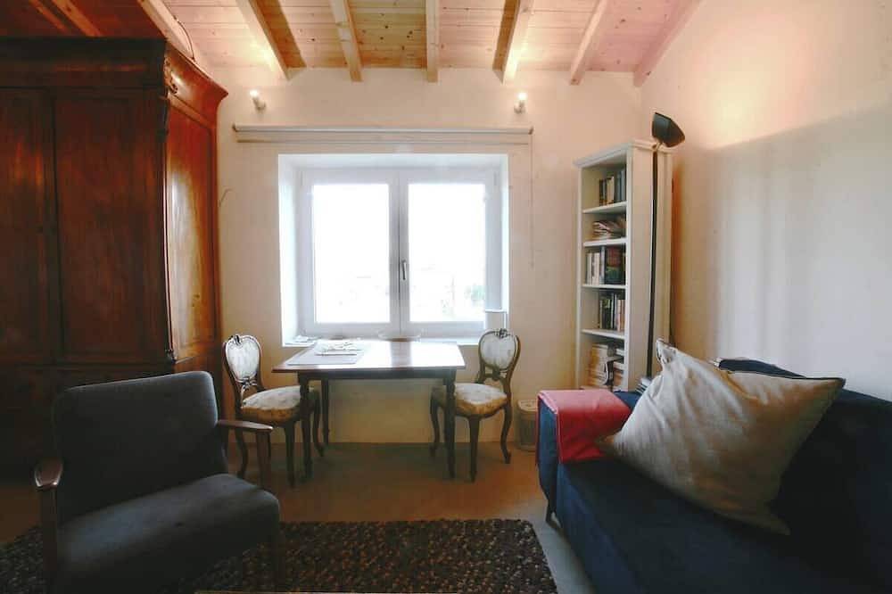 Geheel appartement, Romantic Countryside Retreat with Private Garden Near Tomar in Tomar, Santarém District