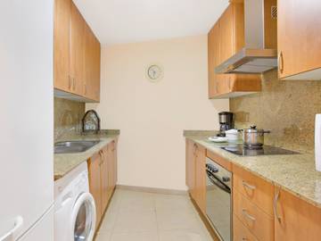 Apartment for 5 People in Lloret de Mar, Costa Brava, Photo 4