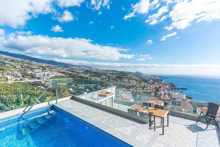 Casa de férias para 5 pessoas, com jardim e varanda em Câmara de Lobos