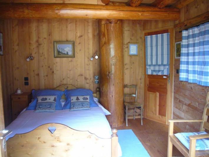 Le Marmotton Gîte – Chalet Les Abeillos, Mountain View Retreat for 2 in Bonneval-sur-Arc, Massif de la Vanoise