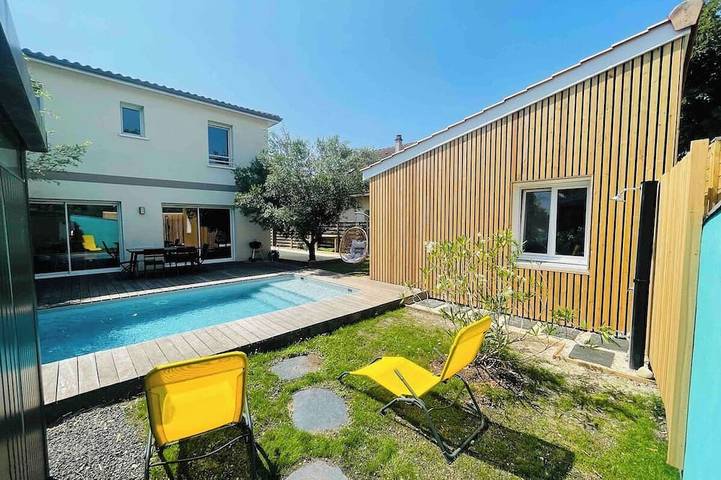 Maison de vacances pour 11 personnes, avec piscine ainsi que jardin et balcon - 1