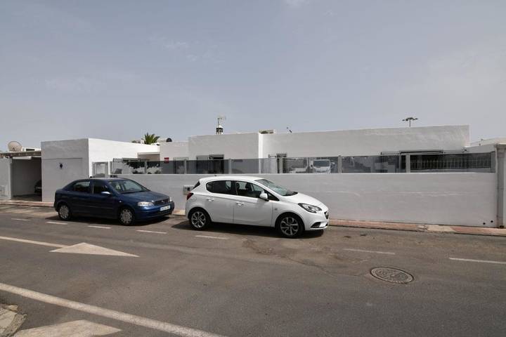 Chalet para 8 personas, con piscina y terraza en Lanzarote - 4