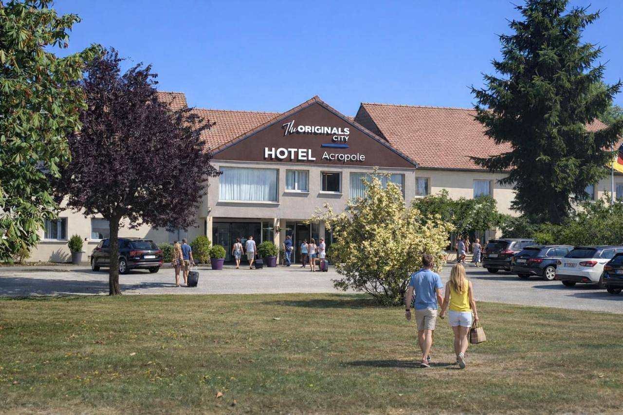 Hotel The Originals Bernay Acropole in Bernay, Région de Bernay