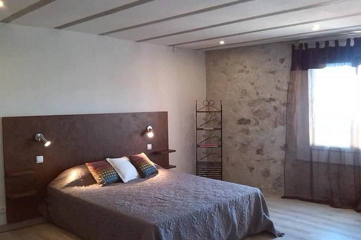 Location de vacances pour 2 personnes, avec terrasse à Bélesta - 2