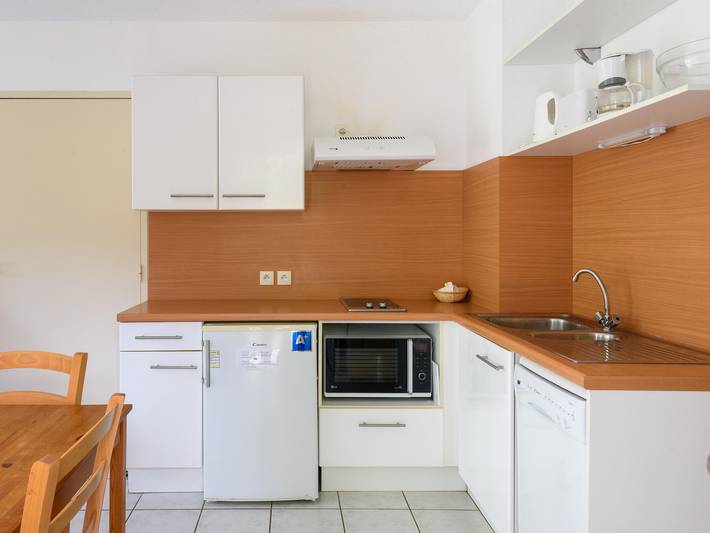 Gîte pour 4 personnes, avec piscine et terrasse, adapté aux familles à Rivières - 4