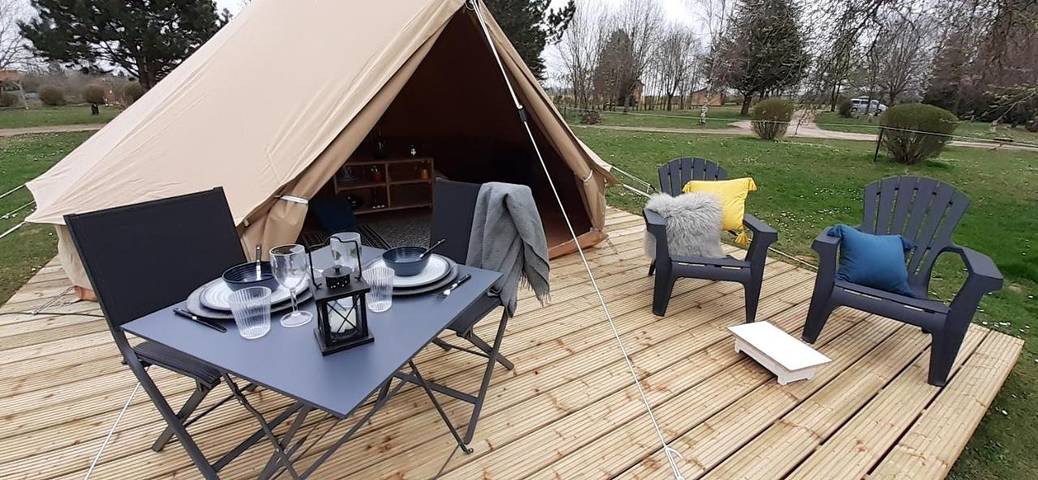 Camping pour 3 personnes, avec Terrasse et Jardin