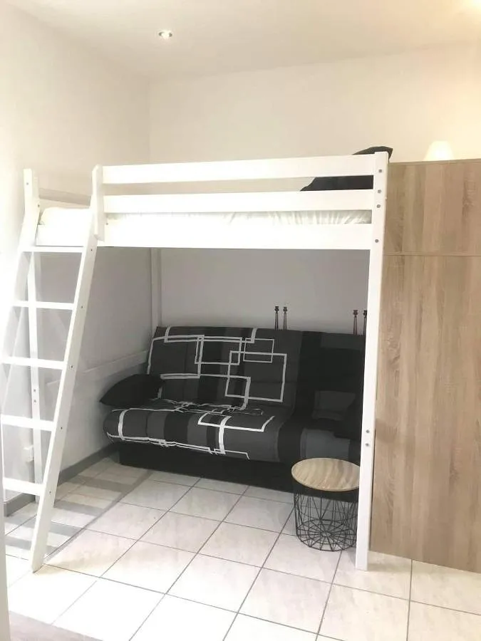Apartamento de vacaciones para 4 personas, con terraza y jardín - 1