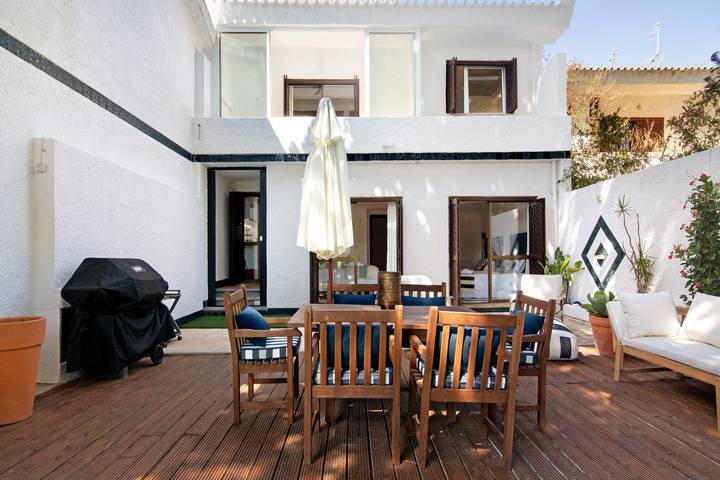 Casa de vacaciones "Vilamoura Com Piscina E Wifi" con piscina privada, terrazas y Wi-Fi in Vilamoura, Quarteira
