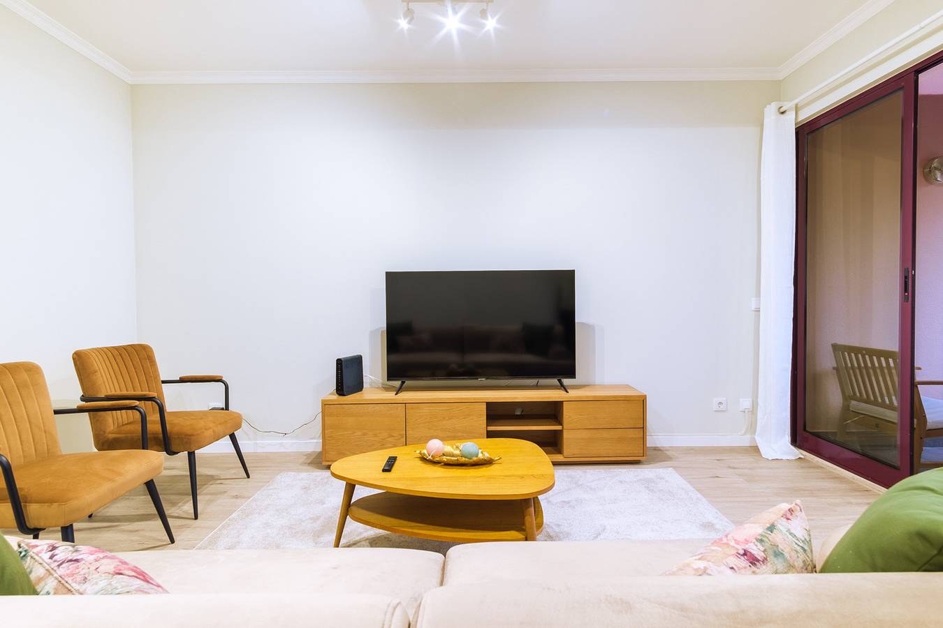 Ganze Wohnung, Ferienwohnung für 6 Personen mit Balkon in Câmara de Lobos, Madeira