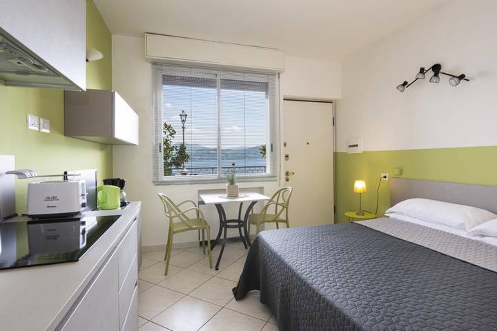 Ganzes Studio, Studio 2- lake view in Oggebbio, Oggebbio Gemeinde