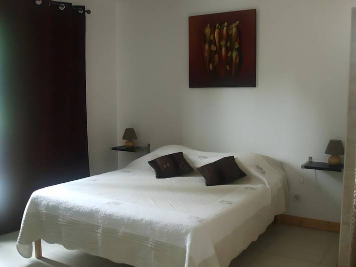 Location de vacances pour 2 personnes, avec jardin à Saint-André-d'Allas