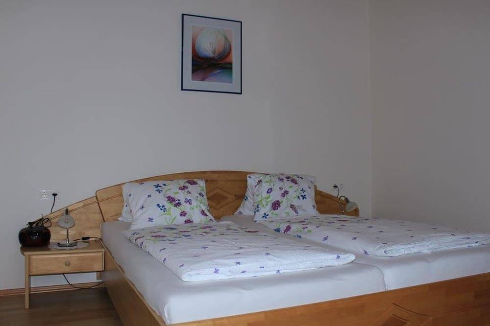 Ganze Wohnung, Vierbettzimmer mit Dusche, Wc - Gästezimmer Filbert in Eisenstadt, Leithaberg