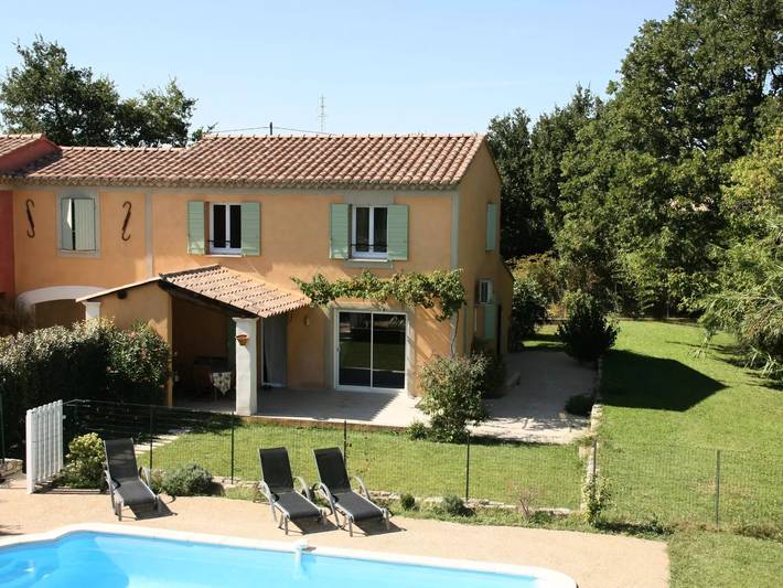 Location de vacances pour 6 personnes, avec Terrasse ainsi que Jardin et Piscine à Taillades - 3
