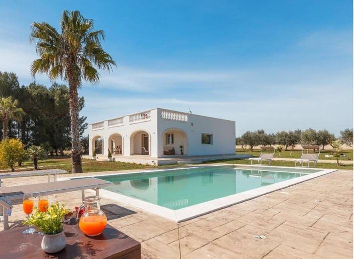 Ferienhaus für 6 Personen, mit Balkon und Terrasse sowie Garten und Pool