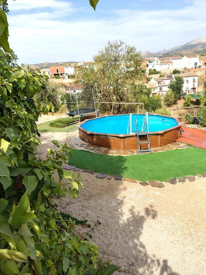 Ferienhaus für 8 Personen, mit Terrasse und Garten sowie Pool und Ausblick