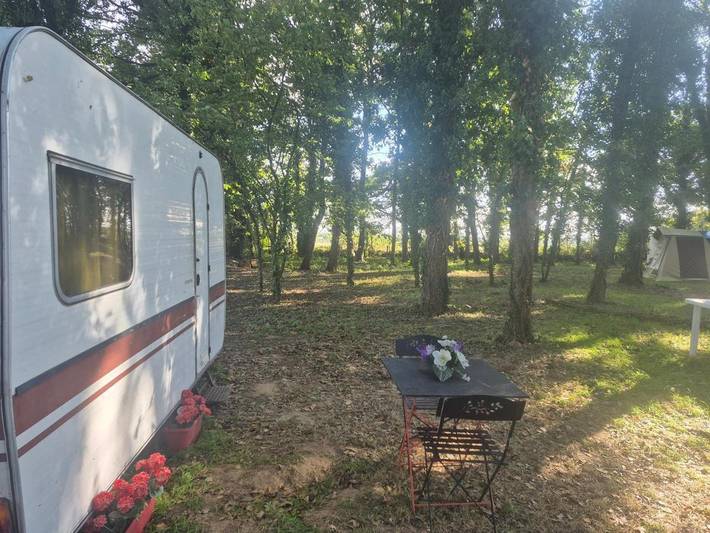 Gîte pour 2 personnes, avec jardin et vue, animaux acceptés dans Maxent