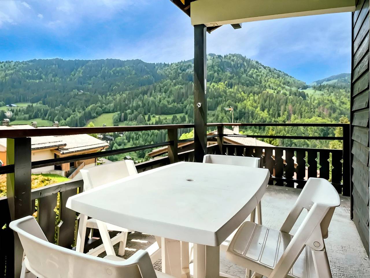 Apartamento entero, Acogedor apartamento renovado 3*, para 6 personas, vistas al Etale in La Clusaz, Región de Annecy