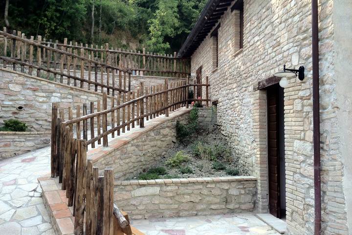 Ferienhaus für 10 Personen mit Terrasse in Cessapalombo, Nationalpark Monti Sibillini