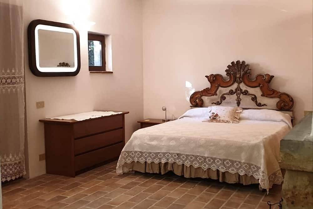 In Chianti along the Francigena - La Voliera Country House in Colle di Val d'Elsa, Siena Province