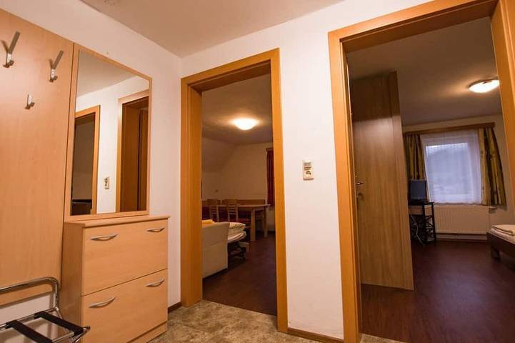 Appartement Nr. 31, Toilette und Dusche getrennt - Gästehaus Leypold in Murau, Murau (Kreischberg)
