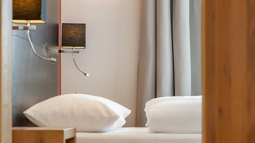 Ferienwohnung für 3 Personen, mit Balkon und Garten sowie Sauna in Warth - 3