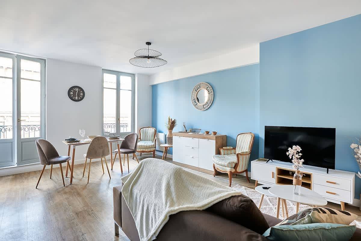 Apartamento entero, Cozy stay facing Les Halles - A/C in Béziers, Côte d'Améthyste