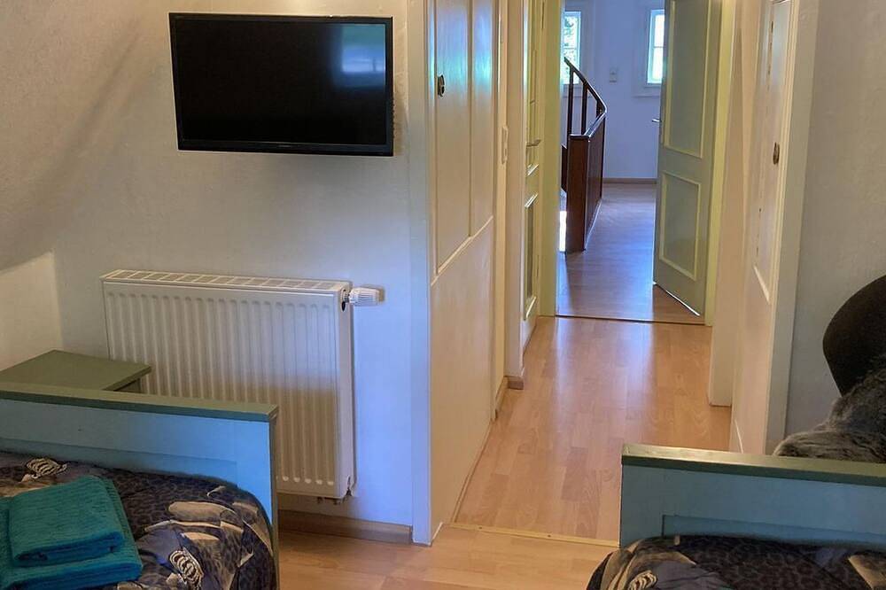 Zweibettzimmer, Dusche und Bad, Wc, Economy - Pension Zur 23 in Schellerhau, Altenberg