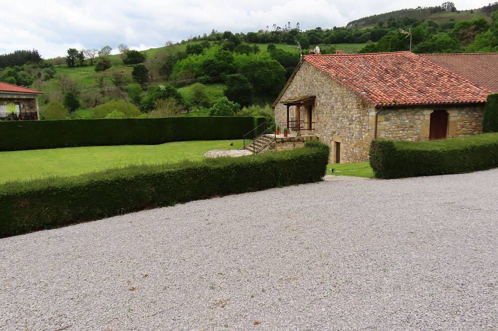 La Casa de Menu in Puente Viesgo, Costa de Cantabria