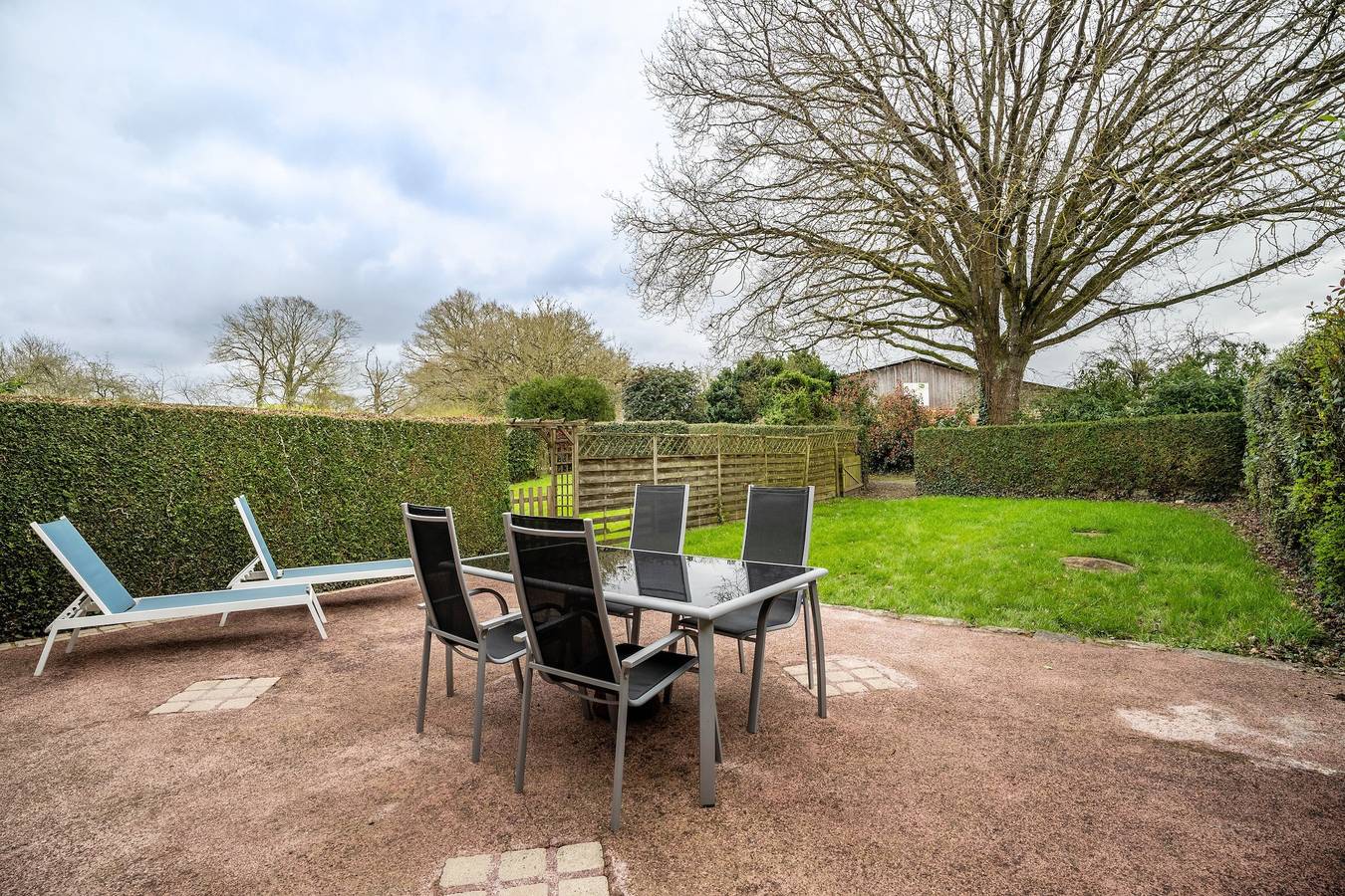 Ferienhaus 'Gite Palombe' mit privater Terrasse, Garten und Wlan in Lanvallay, Dinan und Umgebung