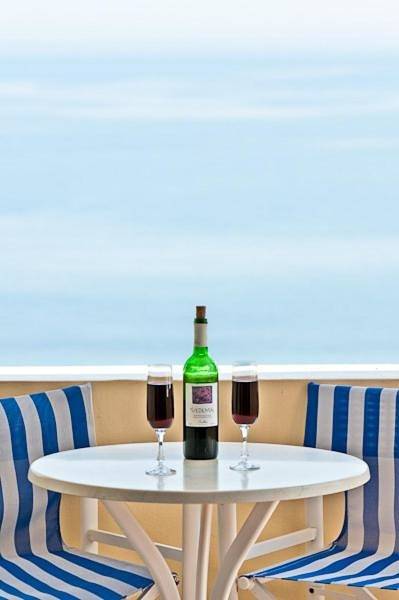 Ferienhaus für 2 Personen, mit Garten und Pool sowie Ausblick und Balkon auf Santorin - 4