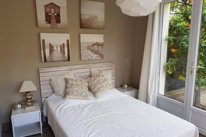 Location de vacances pour 8 personnes, avec terrasse et jardin, animaux acceptés dans Plage Miramar - 2