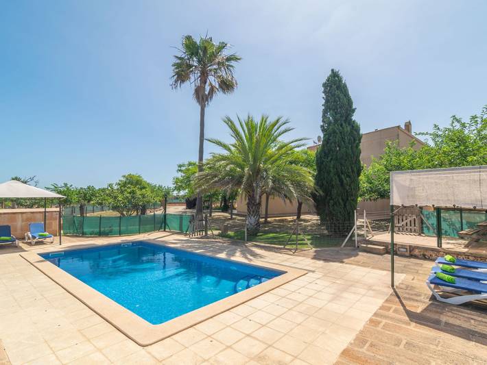 Ferienhaus für 6 Personen, mit Balkon/Terrasse und Terrasse sowie Garten und Pool in Cala Magrana