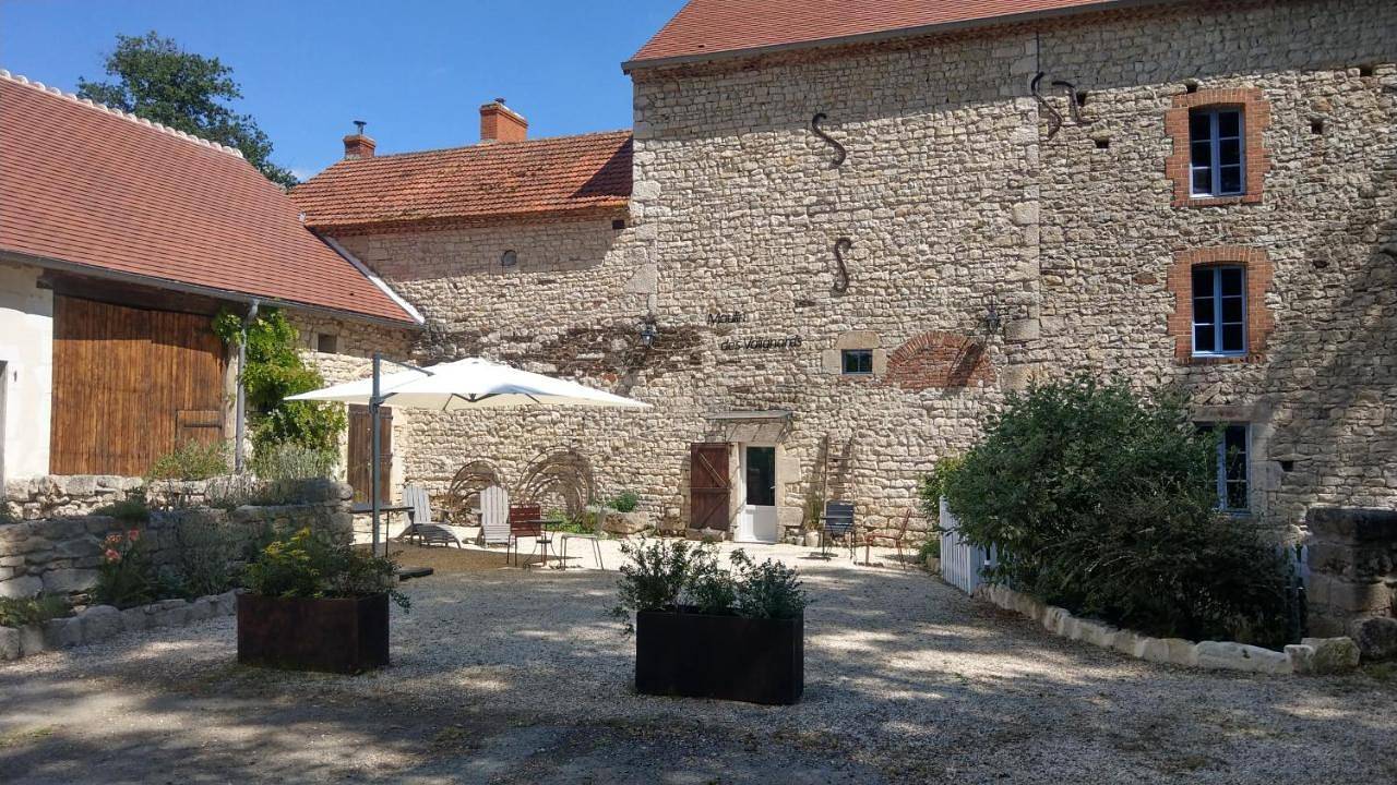 Le Moulin des Valignards - Chambres d'hôtes in Vicq, Région de Montluçon