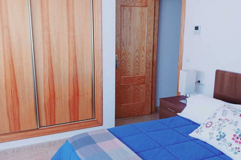 Apartamento entero, Relax in this calm, centrally located space great for couples or family getaways in Golf Resorts Murcia, Fuente Álamo de Murcia