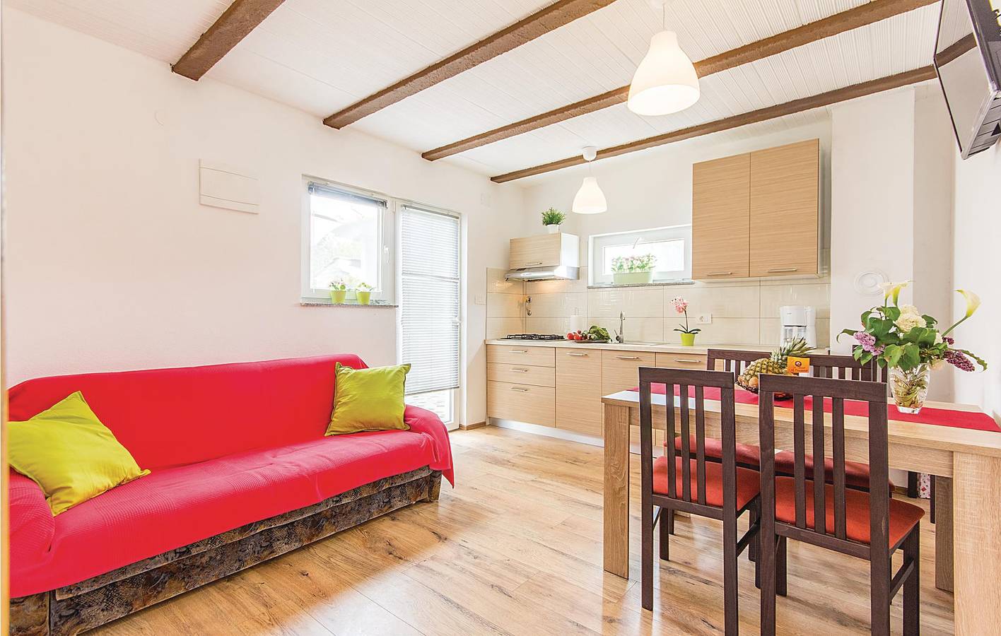 Gezellig appartement met terras, wifi en parkeergelegenheid vlak bij het strand van Barbariga in Grad Vodnjan, Zuidkust Istrië