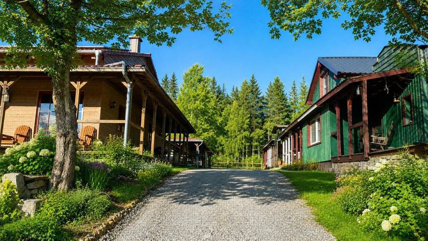 Ferienwohnung für 4 Personen, mit Terrasse und Garten sowie Ausblick