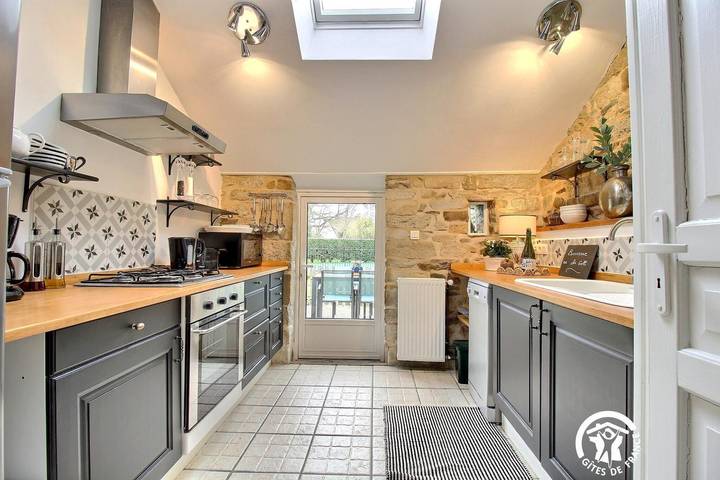 Gîte pour 4 personnes, avec jardin ainsi que piscine et terrasse, animaux acceptés à Pluherlin - 4