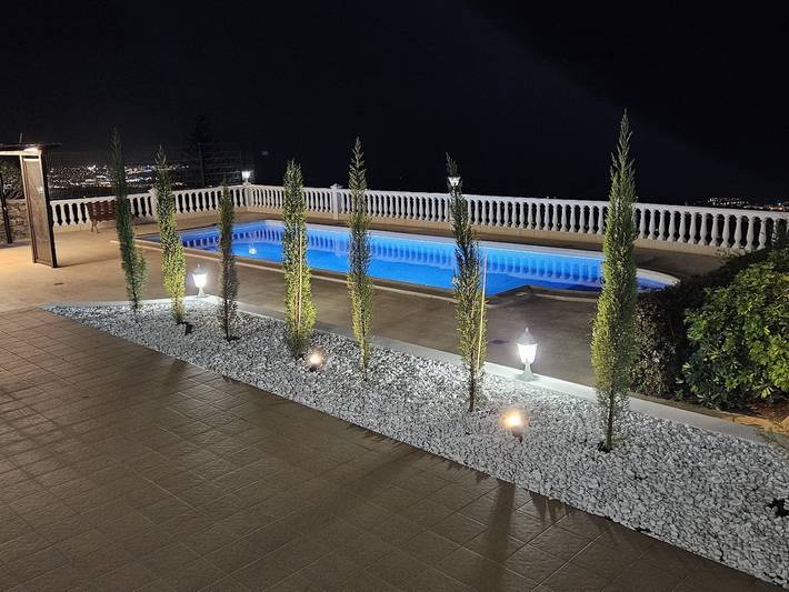 Villa para 12 pessoas, com jardim, com animais de estimação - 1