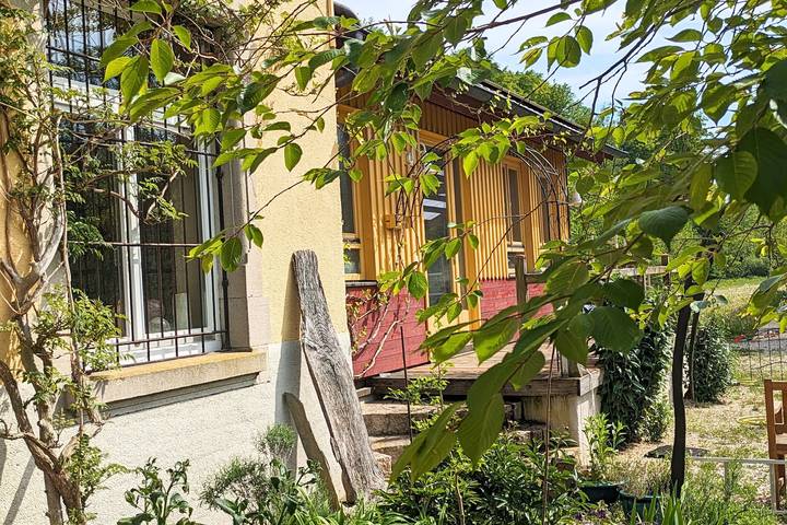 Geheel appartement, Appartement 'Sonnenzimmer' met privéterras en gedeelde tuin in Bad Waldsee, Region Bodensee-Oberschwaben