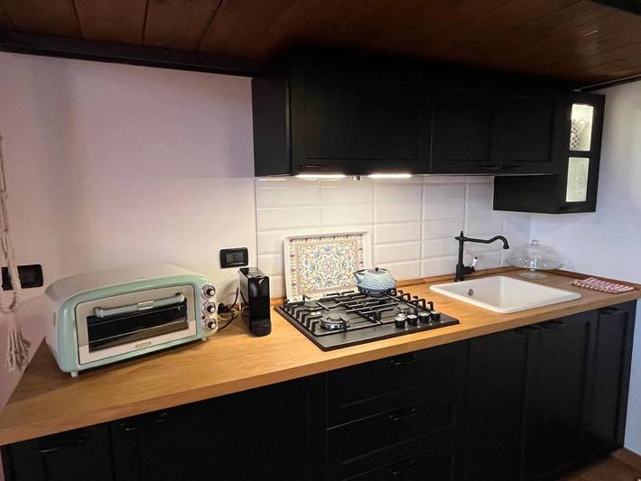 Gîte pour 2 personnes, avec jardin et terrasse ainsi que vue et piscine à Tigliole - 3