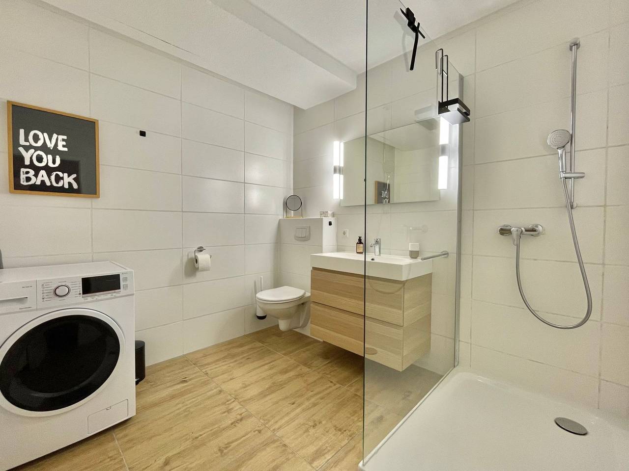 Ganze Wohnung, Stadt-Oase - Kliniken, Bali-T., Gop, Parkplatz , Netflix in Bad Oeynhausen, Wiehengebirge