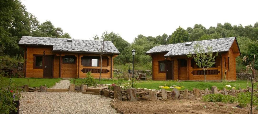 Casa rural para 4 personas, con Terraza además de Jardín y Vistas en Lago de Sanabria
