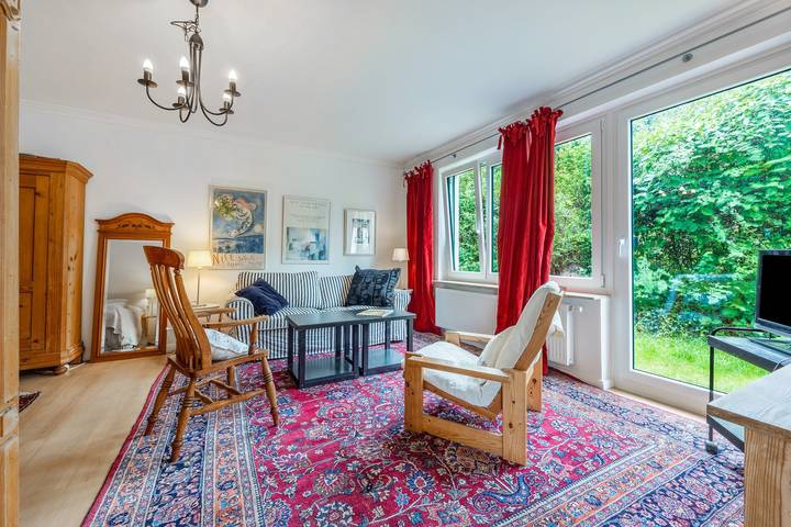 Ganze Wohnung, Ferienwohnung 'Im Reiterparadies' mit privater Terrasse, privatem Garten und Wi-Fi in Salzhausen, Nordheide