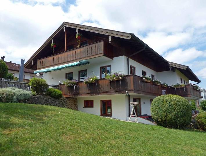 Ferienwohnung für 3 Personen, mit Terrasse und Garten sowie Sauna in Truchtlaching
