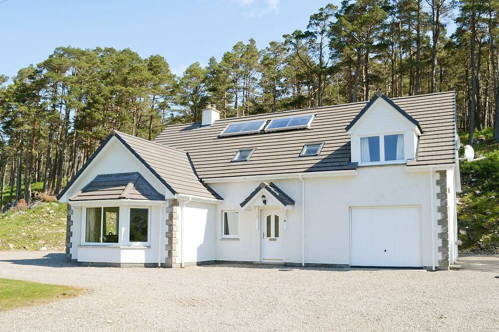 4 Schlafzimmer Unterkunft in Glen Cassley, near Lairg in Highlands