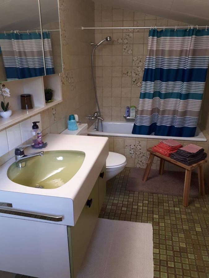 Ganze Wohnung, Three-Bedroom Apartment in Val-de-Travers, Massif du Jura