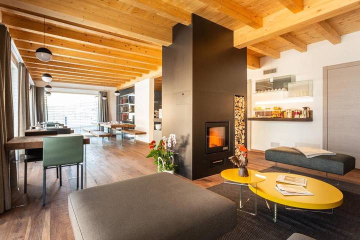 Maison d’hôte pour 2 personnes, avec Balcon et Terrasse ainsi que Jardin et Vue dans Gressan